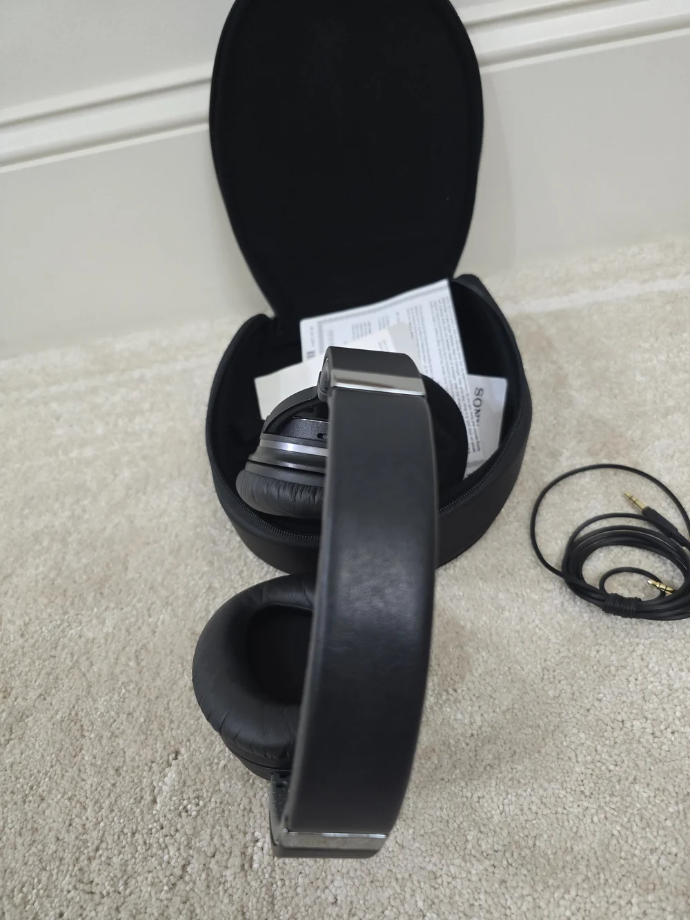 Sony Black Wireless Over-Ear Headphones with Carry Case